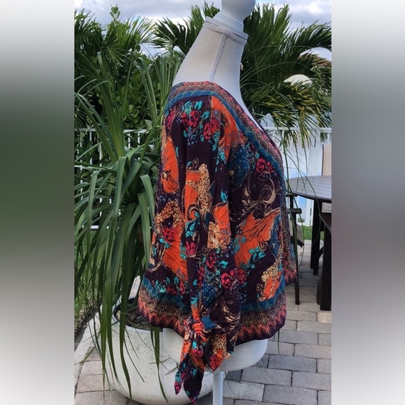 Free People Catch Me If You Can Top Blouse Purple Floral Tie Cuffs Cropped Small - Picture 14 of 15